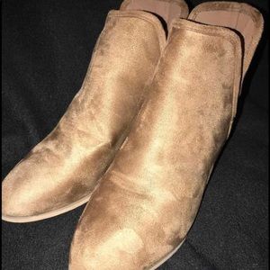 **Brand New**
Seven7 - Tan Women’s Booties - SIZE 10